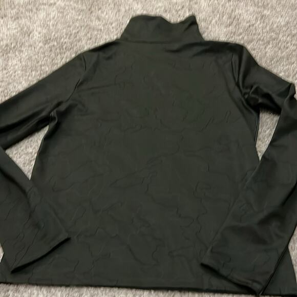 NWT Under Armour Cold Weather
Green Funnel Neck Top Women's
Small (1375832-310) - Picture 14 of 16